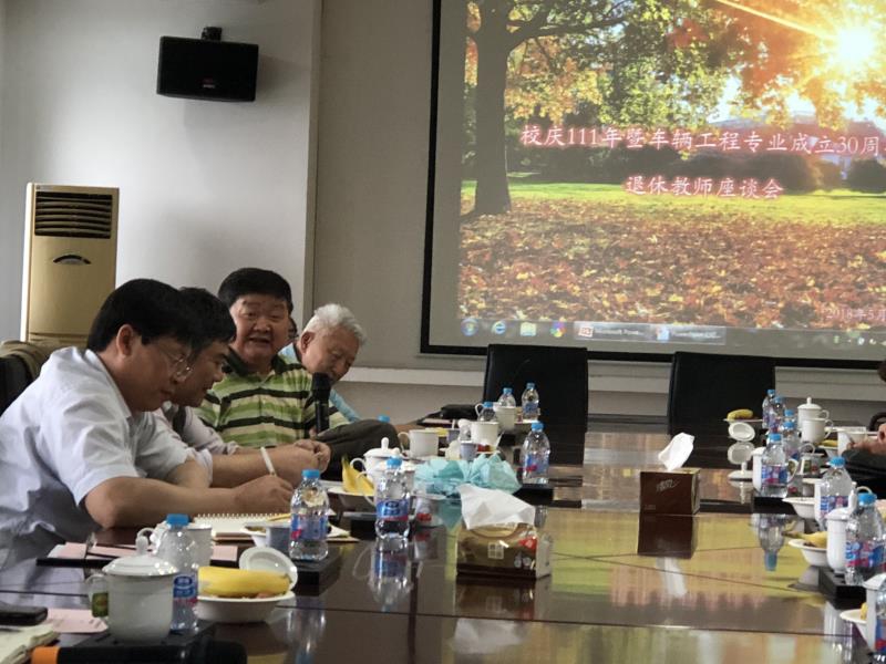 781441077048386525 781441077048386525